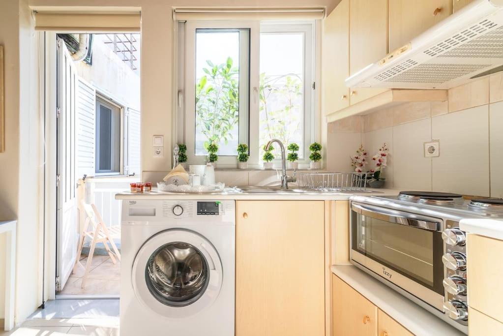 Cozy Apartment In The Heart Of City Center Heraklion Exteriör bild