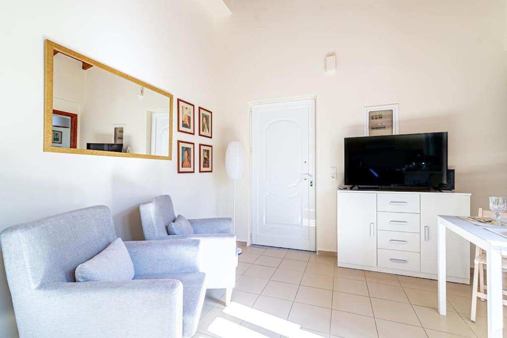 Cozy Apartment In The Heart Of City Center Heraklion Exteriör bild