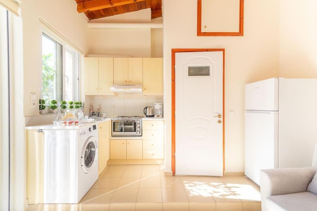 Cozy Apartment In The Heart Of City Center Heraklion Exteriör bild